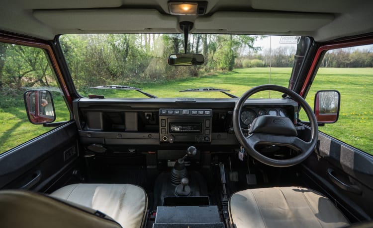 Cherry Belle – Land Rover Camper for Family Adventure