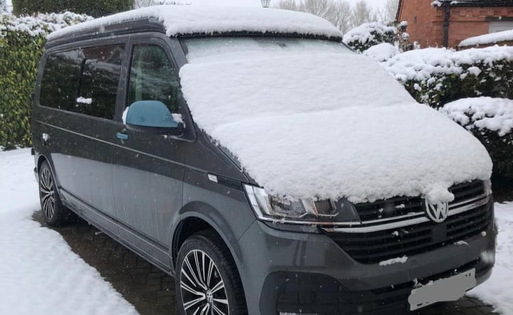 Spud – Spud de V-Dub, VW T6.1 2020 LWB - Topklasse, volledig uitgerust