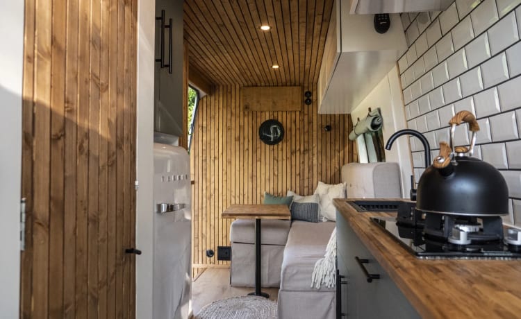 Scandi – Interior Designed Beautiful Campervan