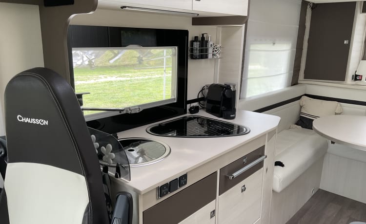 4 person very spacious Chausson camper 2019