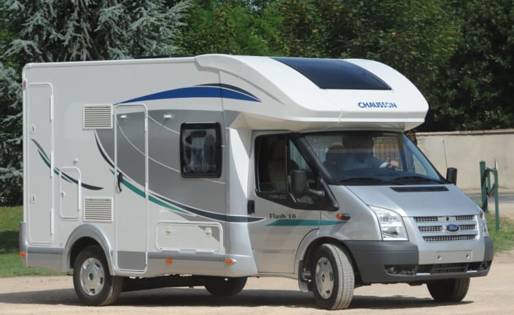 Jean Pierre – Loue Camping Car Chausson Flash 10