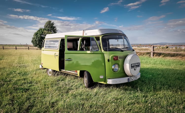 Honu Lohi – RAD-Rent a Dream - VW T2 Westfalia "Berlin" - Rent your retro dream