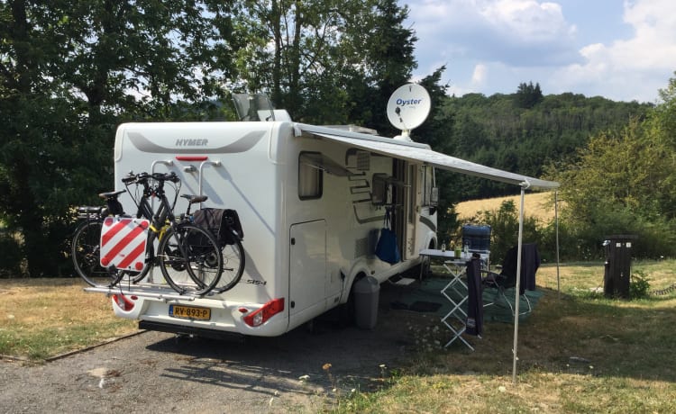 Happy Hymer family camper (automatic) for 4 people B driving license