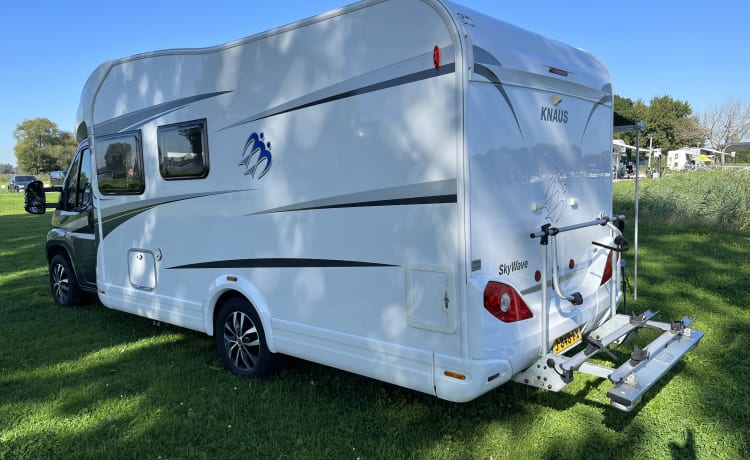 Zeer luxe, ruime en gezellige 4 persoons camper - Fiat Knaus Skywave