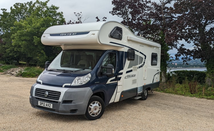 Escape Swift – 6 berth Swift bus from 2012