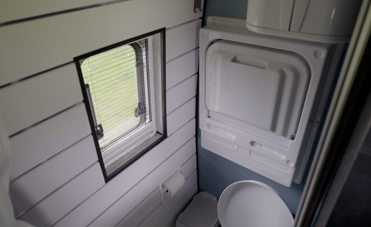 Big Baloo  – Fully loaded, 2 berth, off-the-grid, Campervan in Leeds, Yorkshire