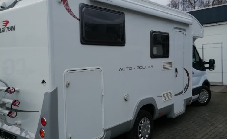 Fordje – Luxe camper met lengtebedden