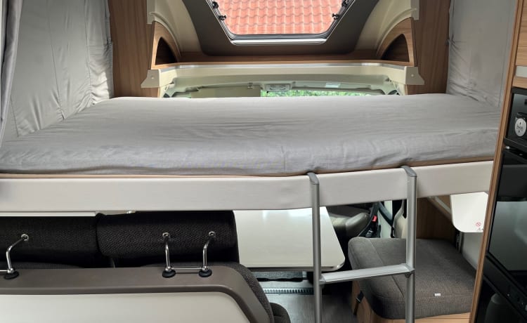 Luxe Adria Matrix 670 SL