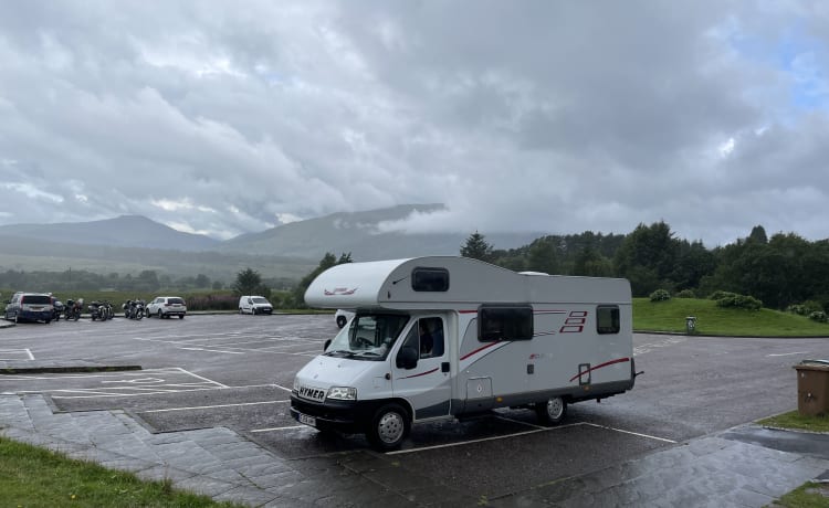 6 berth Hymer alcove from 2006