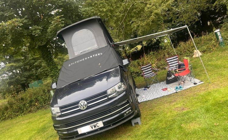 Luna – 4 berth Volkswagen campervan from 2017