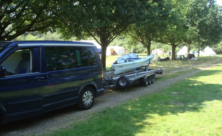 starker, robuster VW T5 - California Bus Camper