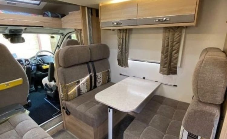 FY67 Boo – 6 couchages Peugeot Elddis Evolution 196