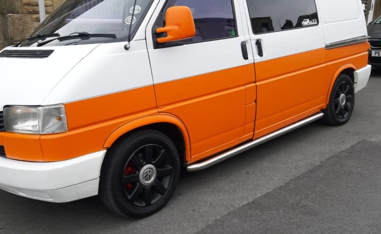 Zazu – ZAZU - VW T4 camper convertito