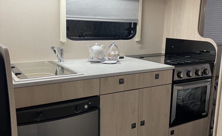 Haven – 4 berth Autotrail Expedition C71 2023