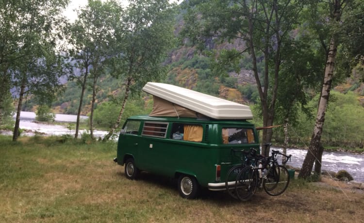 Charming Volkswagen T2 camper van from 1974