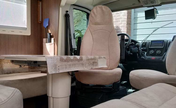 Beautiful spacious camper only available for rent in the Netherlands