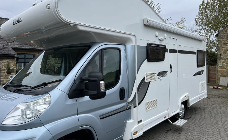 Andante – 6 berth Peugeot Elddis Signature 180