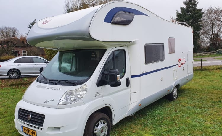 Spacious luxury 6p (family) camper