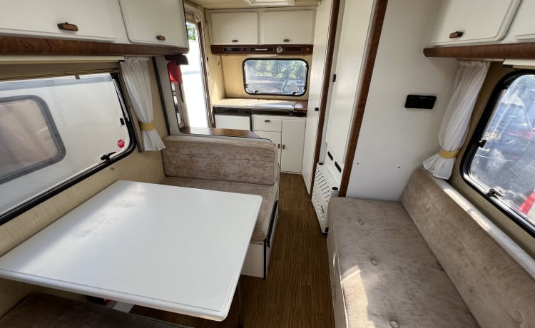 Lucky 88 – Panaromic view, spatious Hymer fully equiped