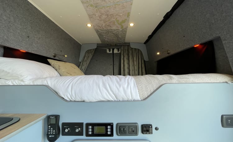 Sally – Sprinter Camper mit 2+1 Schlafplätzen