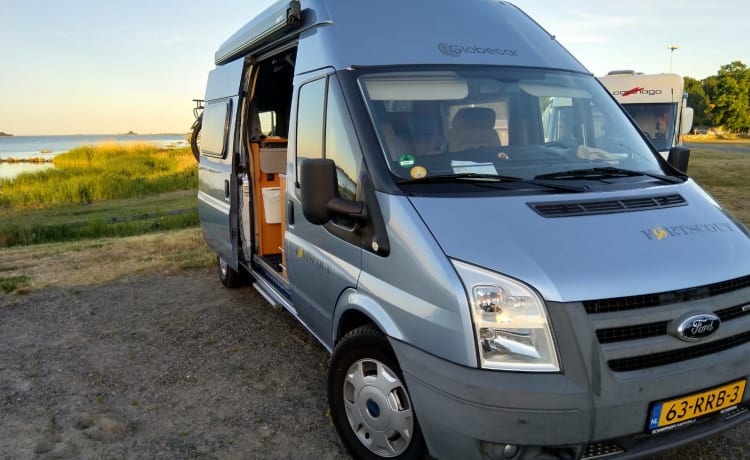 Nice Dethleffs bus camper for 2 adults and 1 child