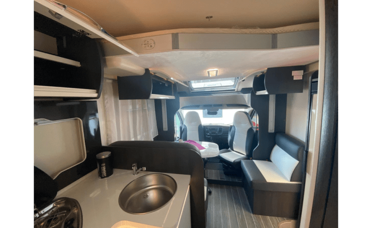 Neuf (2021) Kronos automatique 170cv - WIFI - Prêt à camper