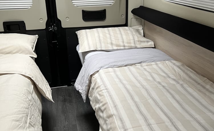 Lola – Camper Autotrail 2 posti letto