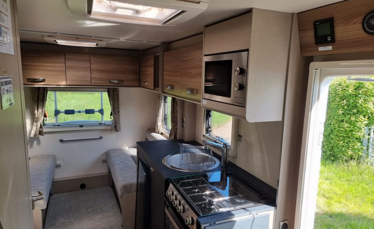 Ronnie – 6 berth Fiat alcove from 2022