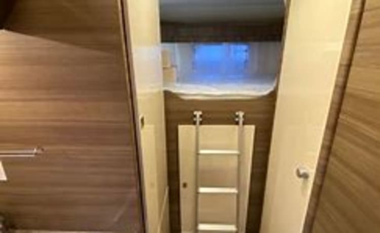 6 berth Ford alcove from 2021