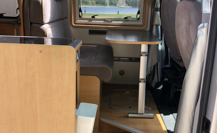 Compact Bus Camper Adria