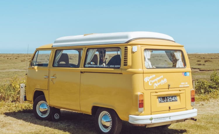  Buttercup – Volkswagen Wohnmobil mit 4 Schlafplätzen aus dem Jahr 1975