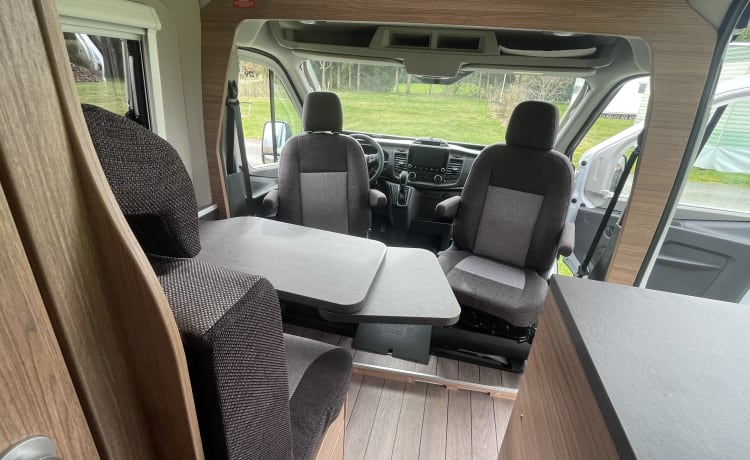 Nieuwe Ford Campervan 