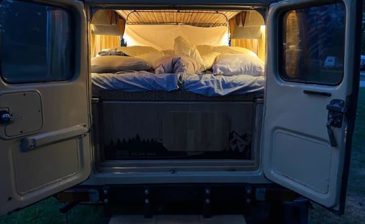 Charlie – Unique Toyota BJ 45 bush camper