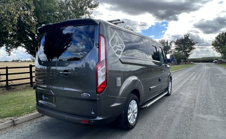 Heidi – Der FORD TRANSIT CUSTOM LWB EXPLORER