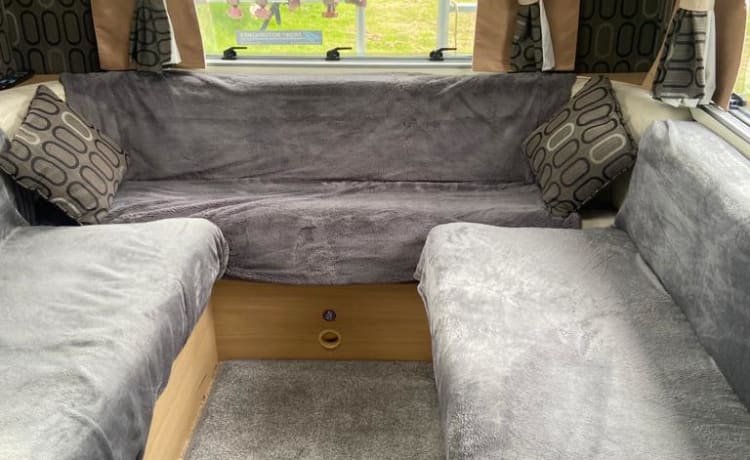 Anni – 6 berth Fiat alcove from 2010