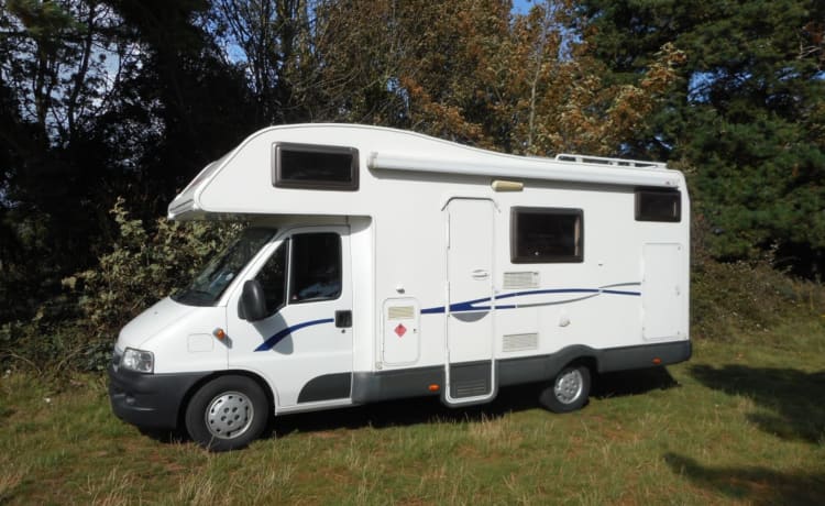 EASY 5 MOTORHOME HIRE JUST TURN UP AND GO