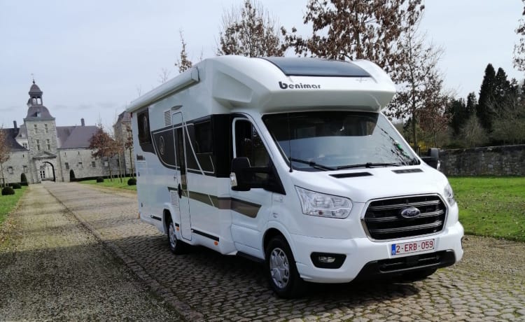 Ford s-integrated (neu) - ♥ - 5p - Wintercamper + kostenloses WLAN