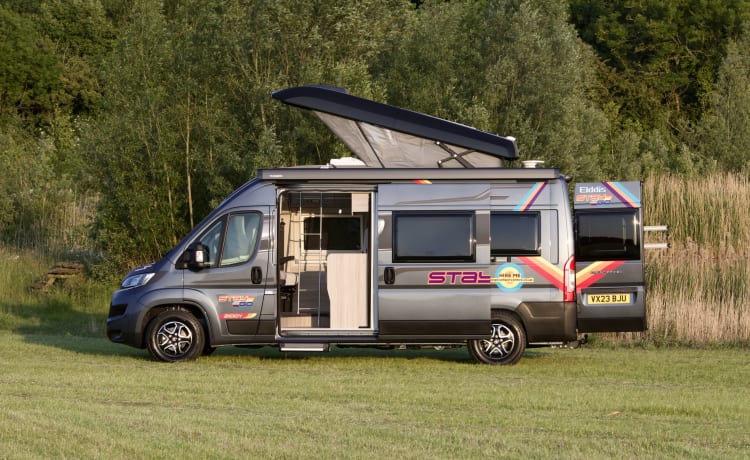 Ziggy – ZIGGY- Gloednieuwe automatische Elddis GTV80 camper voor zelfverhuur