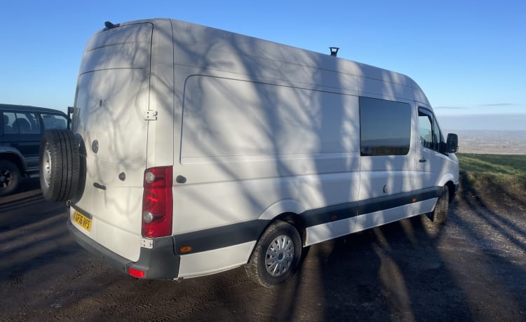 Volkswagen Crafter 2016 mit 2 Schlafplätzen