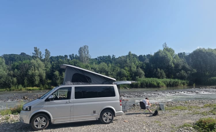 Silverstar – 4p Volkswagen kampeerbus uit 2011