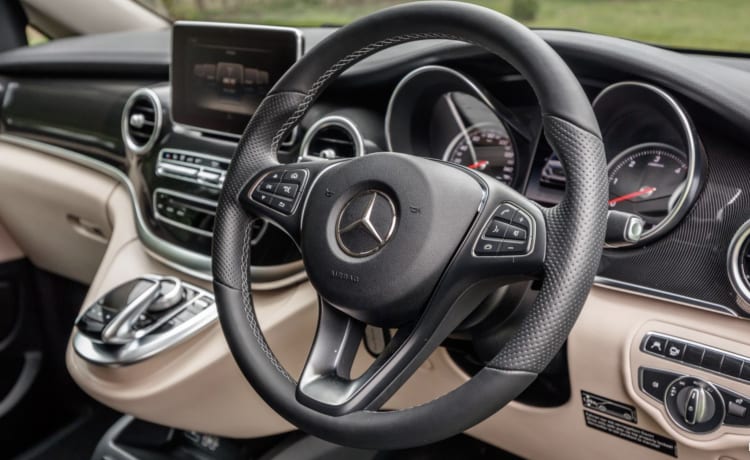 Pookiemobile – Mercedes Benz Marco Polo AMG 250 Potenza e comfort al top di gamma