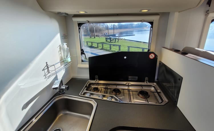 Luxury Adria Matrix SL 670 from 2017