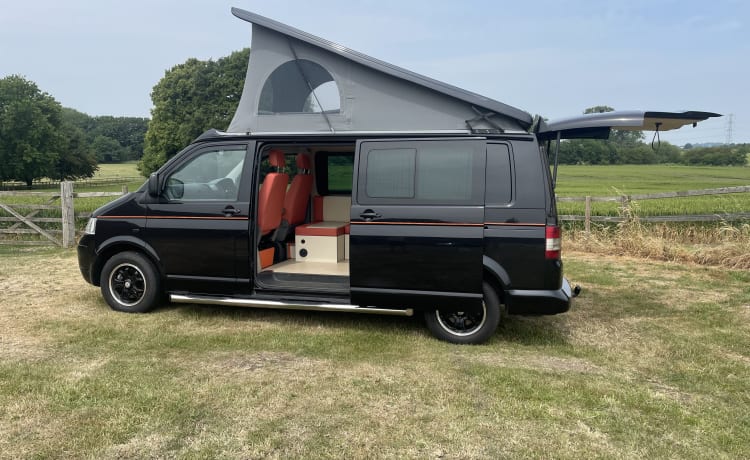 2 personnes T5 VW Transporter 2014 conversion personnalisée