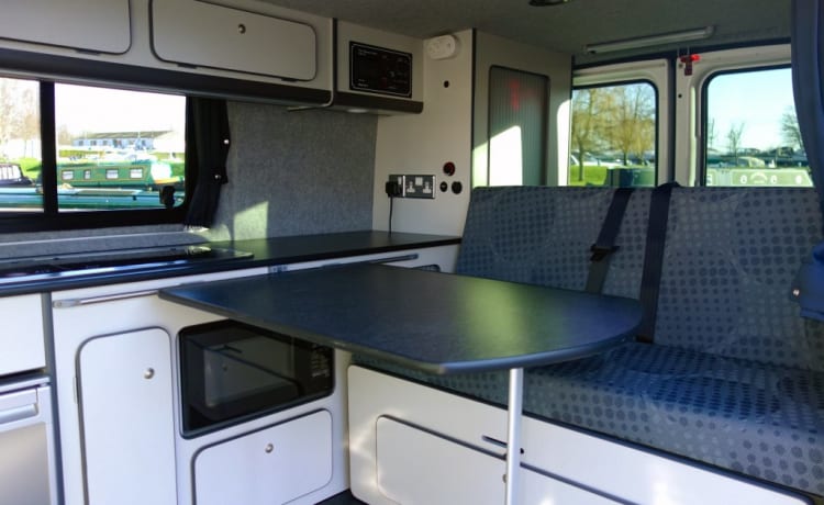 Puzzle – Ford Transit 2-Berth Campervan