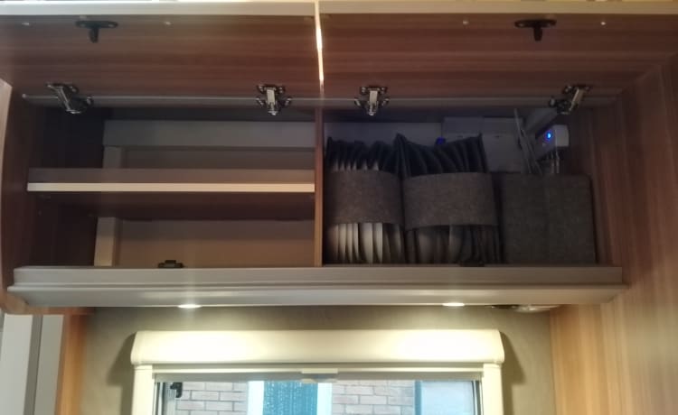 Cara-Van – 6 berth Fiat alcove from 2019