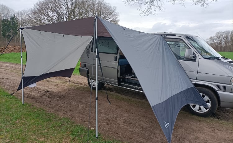 "No-rush bus" , geen haast wel genieten! –  Complete Volkswagen T4 bus camper 🤩