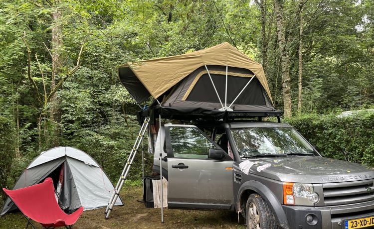 Land Rover Discovery 3 con tenda da tetto 4p