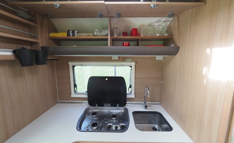 Prachtige compacte maar ruime camper ADRIA Matrix 590SG