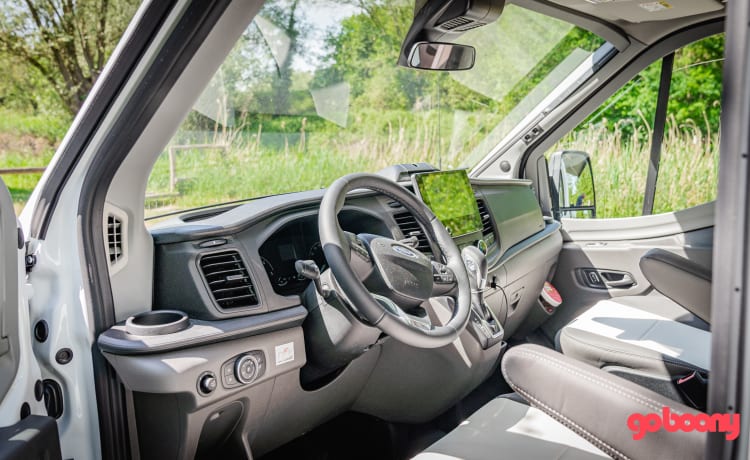 Camping-car neuf/confortable entièrement équipé avec salon spacieux