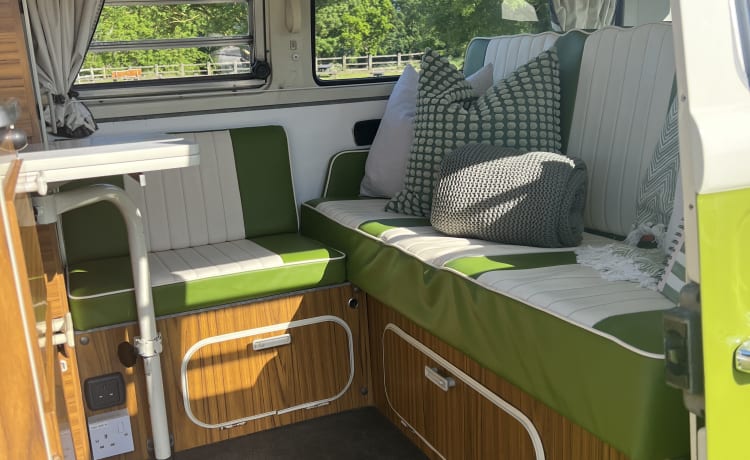 Olive – 'Olive' VW T2 Westfalia 1973 Campervan